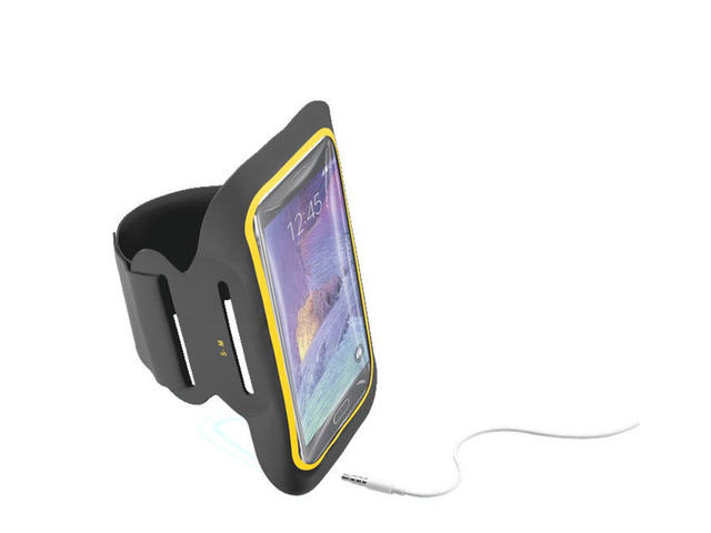 Калъфи Cellularline Armband Fitness за телефони до 5,5 инча