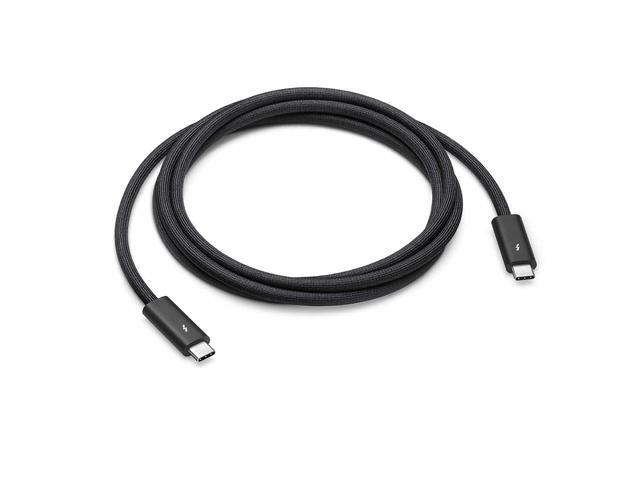 Кабели и Адаптери Apple Thunderbolt 4 Pro Cable (1.8m)