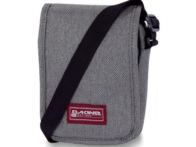 Калъфи Чанта Dakine Passport