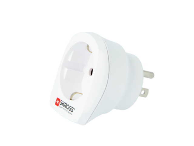 Зарядни устройства Skross адаптер 220V EU към USA
